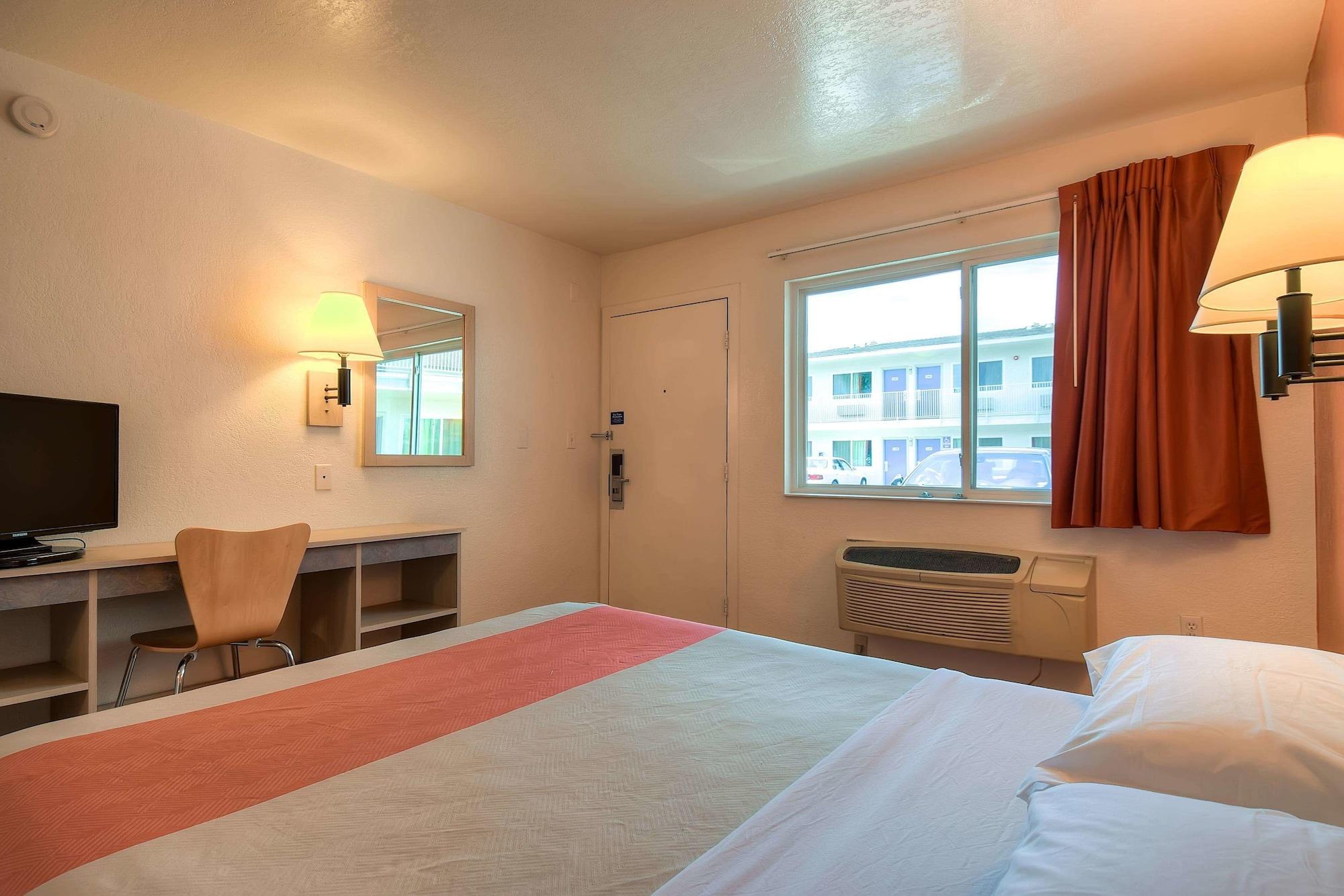 Motel 6-Westminster, Ca - South - Long Beach Area Ngoại thất bức ảnh