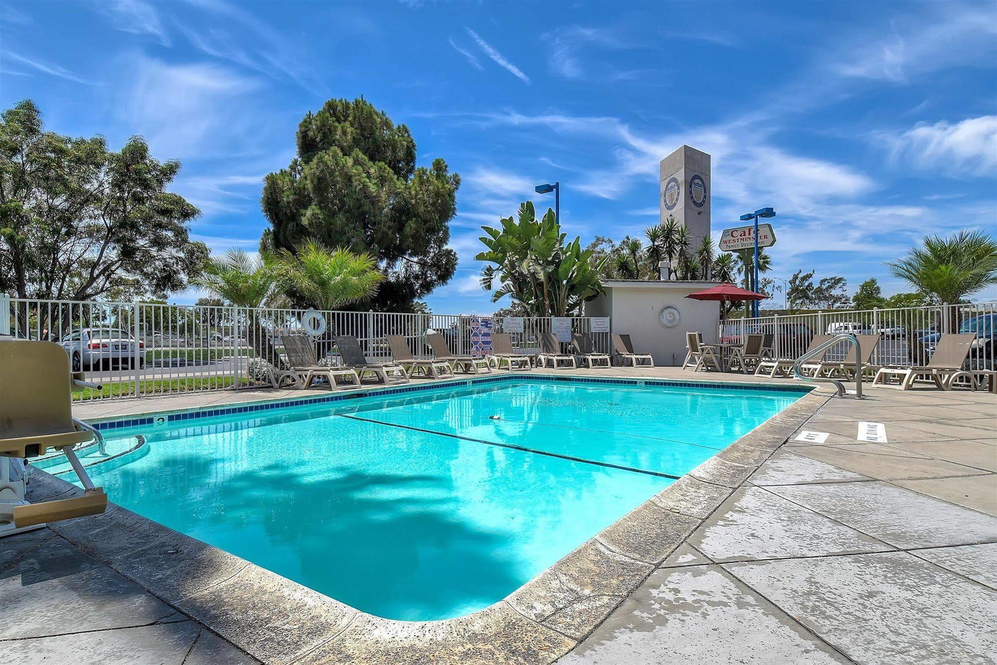 Motel 6-Westminster, Ca - South - Long Beach Area Ngoại thất bức ảnh