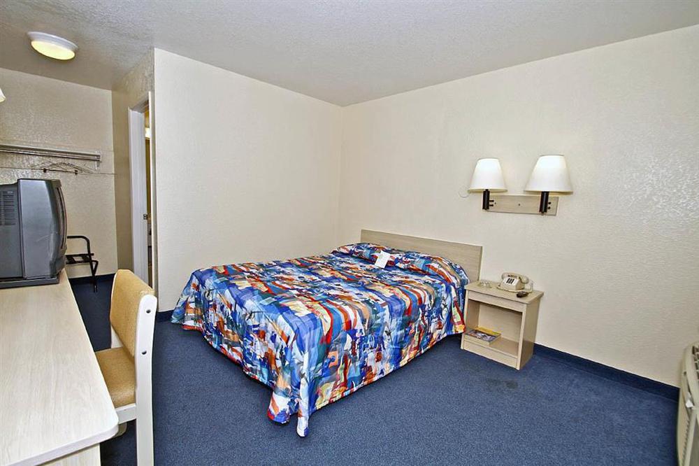 Motel 6-Westminster, Ca - South - Long Beach Area Phòng bức ảnh